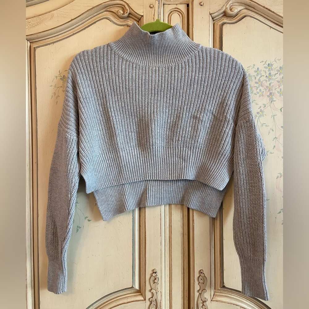 URBAN OUTFITTERS Grey Cropped Knit Turtleneck Sweater